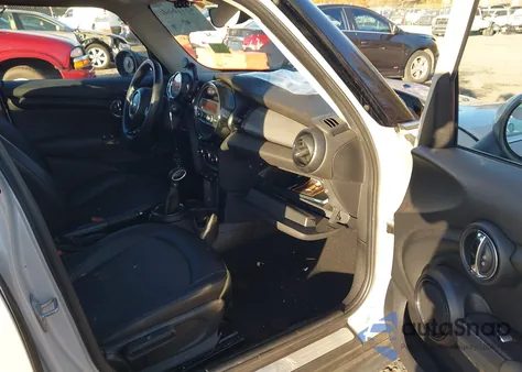 2016 Mini Hardtop Cooper из США, поврежденный, VIN WMWXU1C54G2D09369